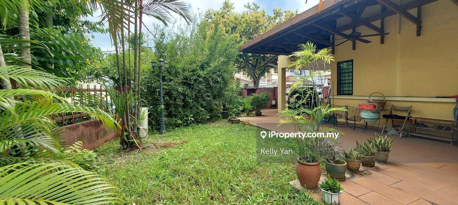 Corner 2 storey terrace house Kasawari Height Puchong 3143sf renovated