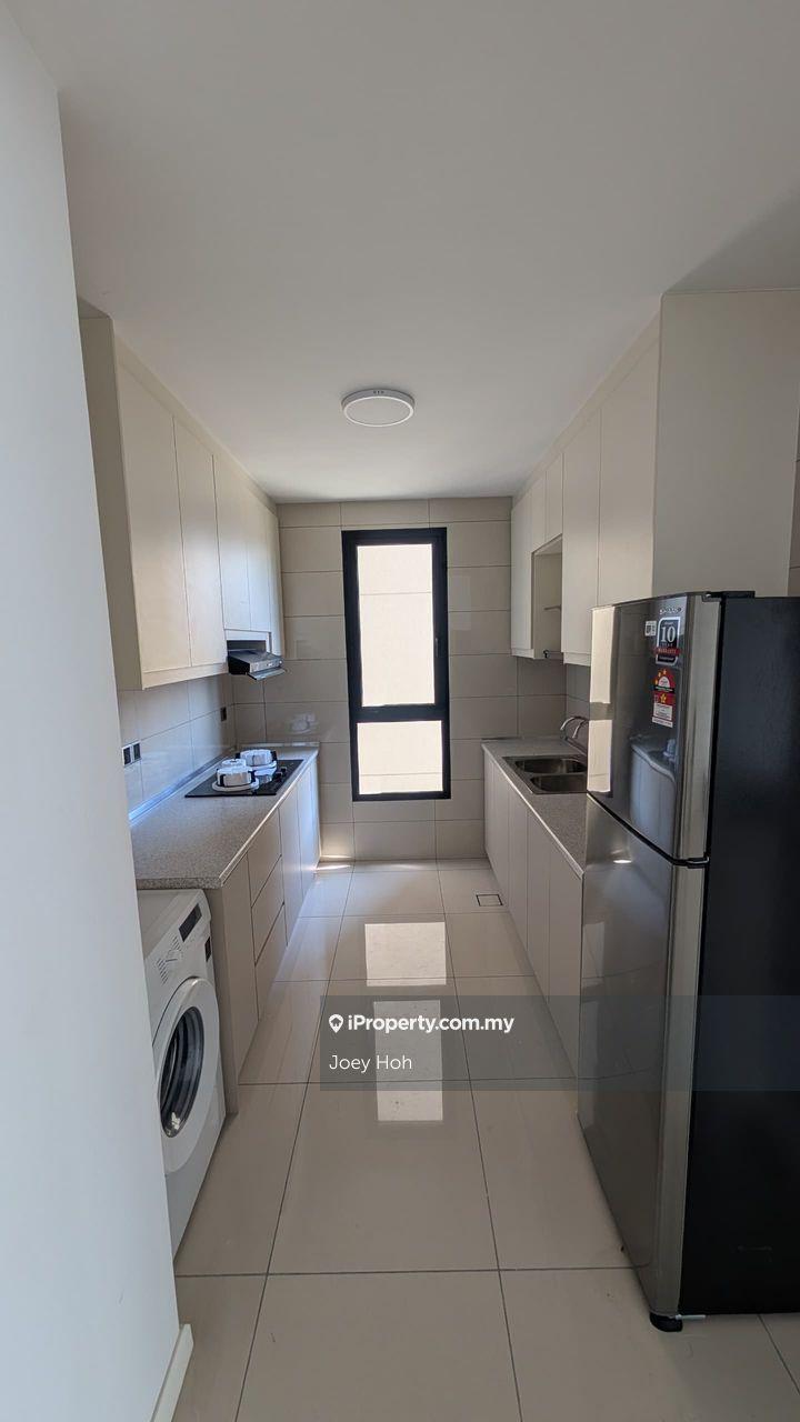 Dutapark 4rooms3bath partial furnish 2carpark can do dualkey lower par