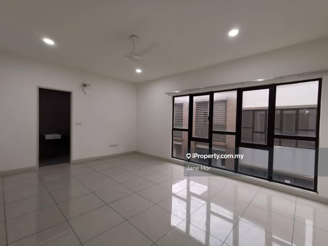 Upper floor N'dira Townhouse Sierra 12 Puchong South 16 sierra