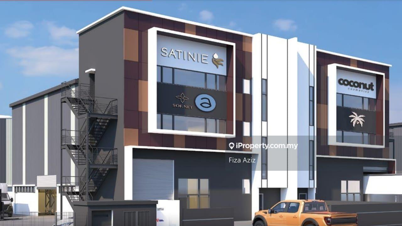 Semi-D Factory 12m Eave Height Golden Opportunity to Grab