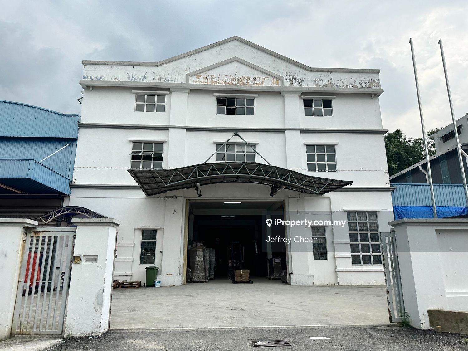 Freehold detached factory