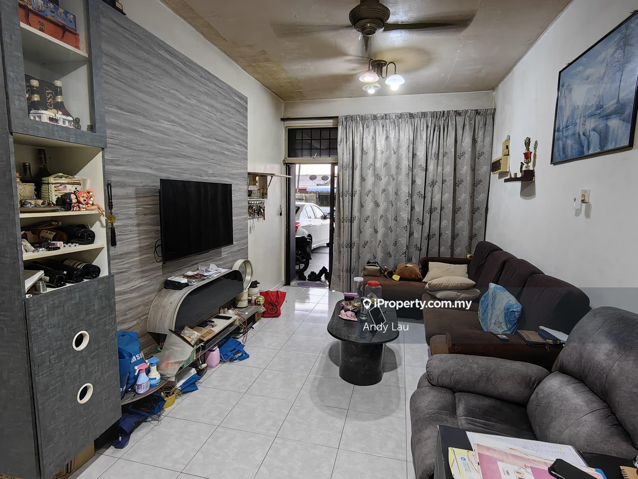 Jalan Denai 1x @ Bukit Jaya , Ulu Tiram 1.5 Storey Terrace For Sale