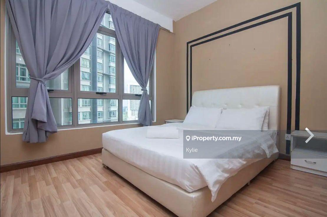 ID design well keep high floor ready unit view anytime good condition