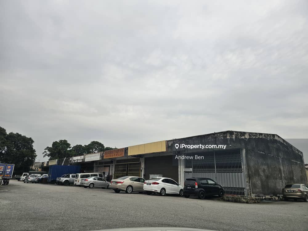 Taman perindustrian Puchong Utama terrace factory 
