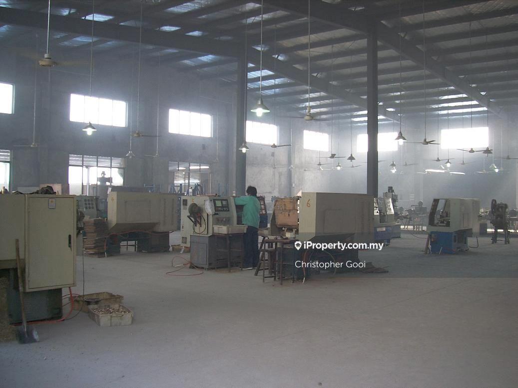 Detached factory for Sale