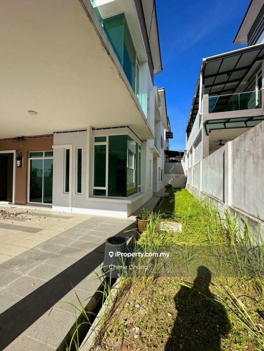 Lahat Mines Brand New Double Storey Semi-D House Gated & Guarded