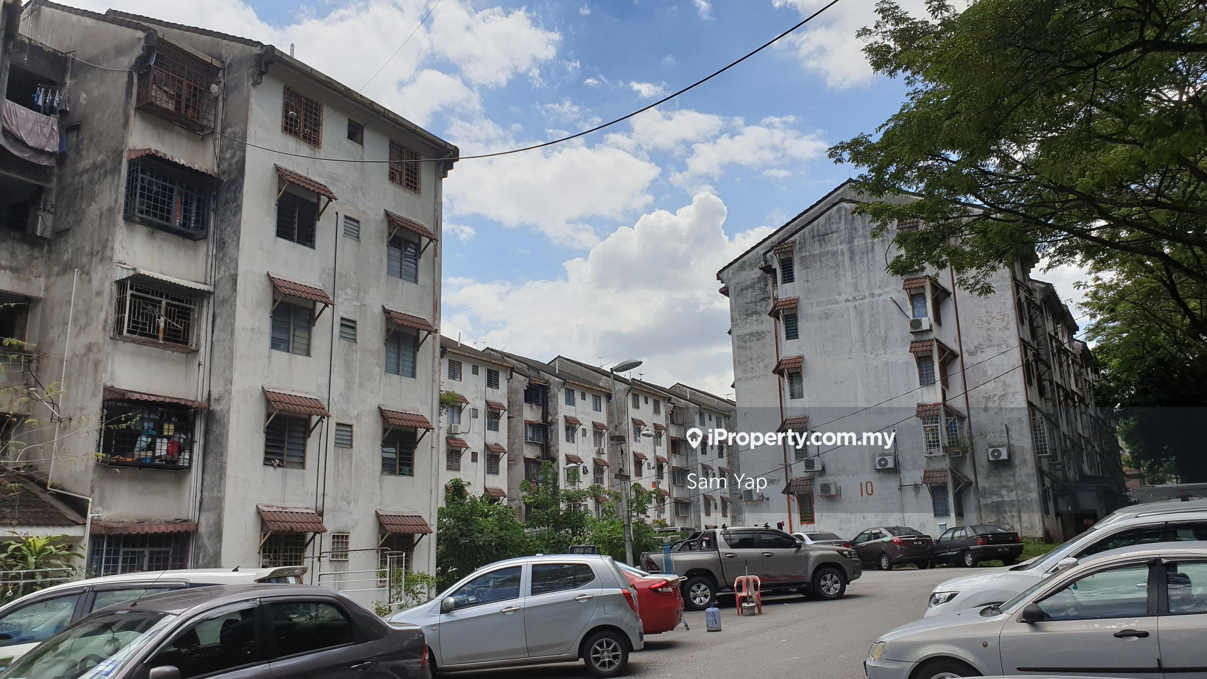 Low-cost flat for Sale