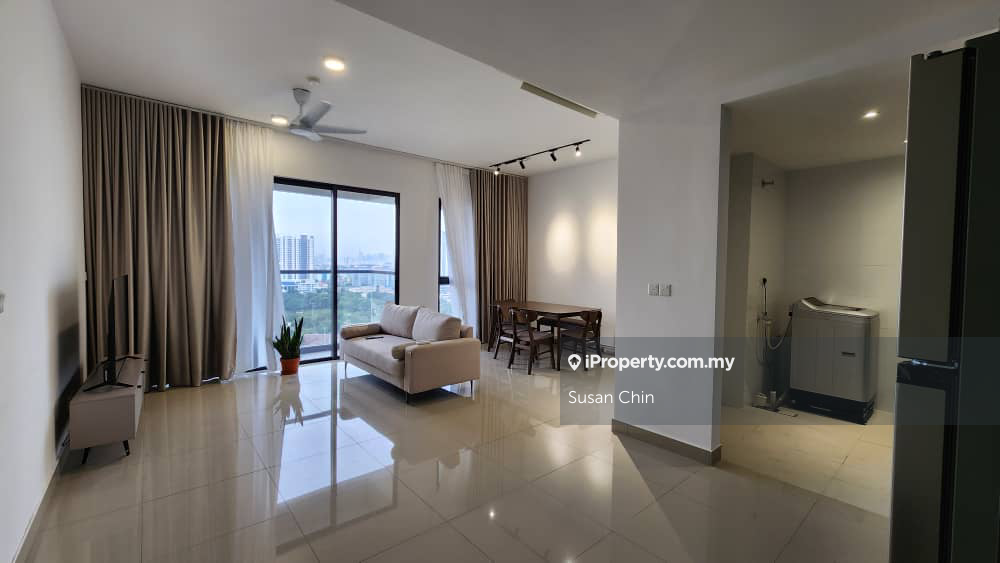 Key on hand agent & Actual photos above !!