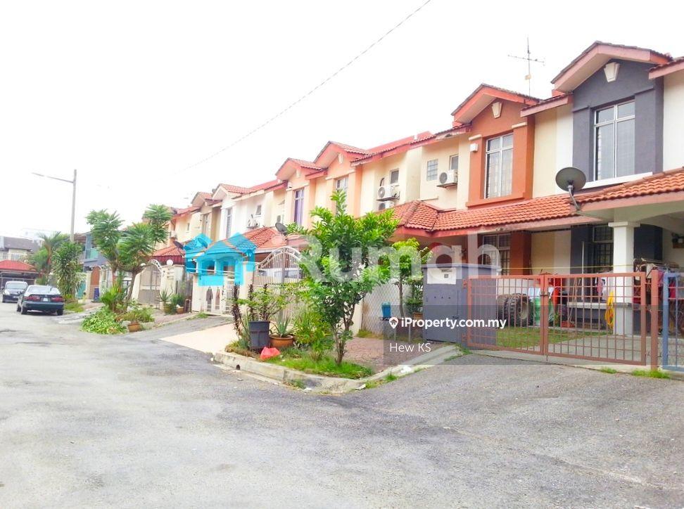 2 Storey Terrace @ Saujana Damansara For Sale!