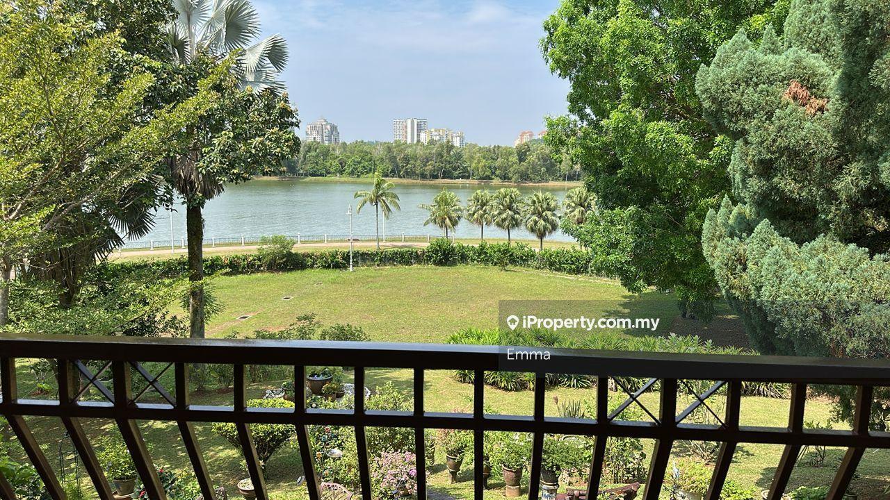 Cyber Heights villa,Cyberjaya, 1st floor, for Rent Unit facing lake