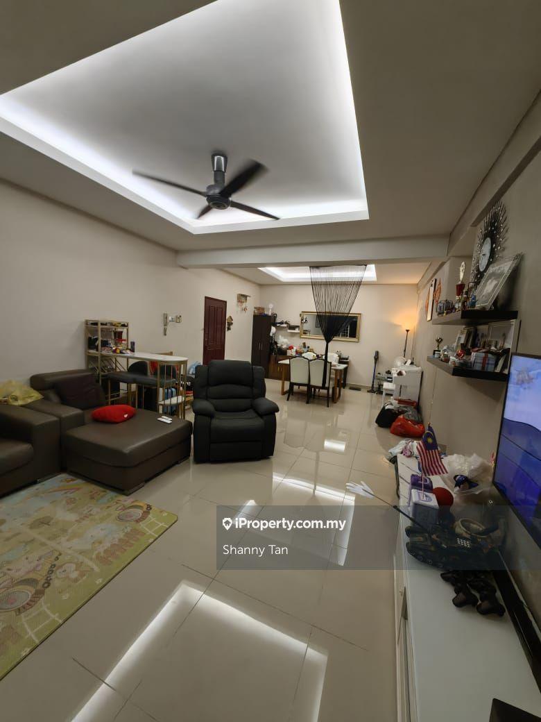 Fully Renovated, Move in condition