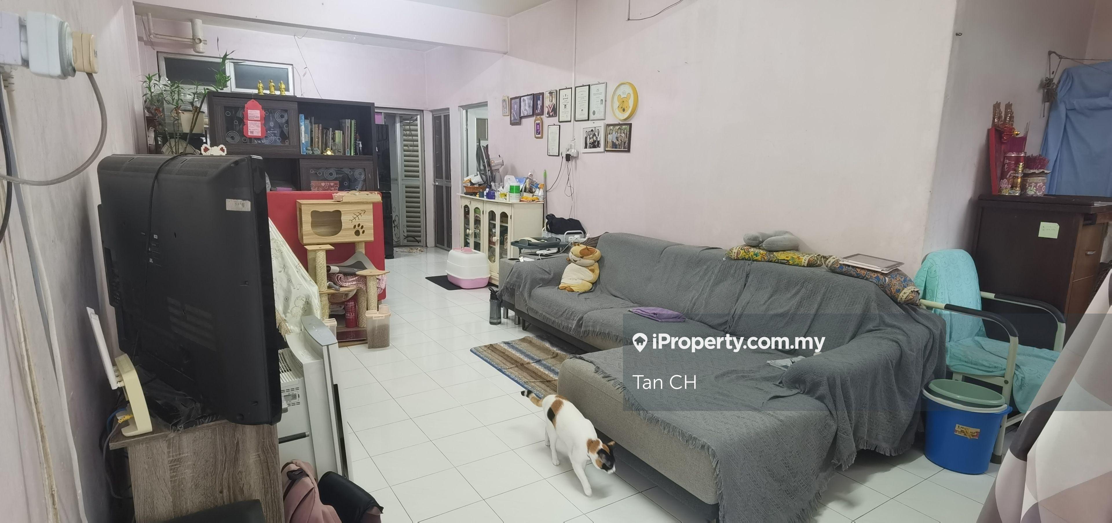 2 room for sell @Taman Cheng Ria Apartment Melaka