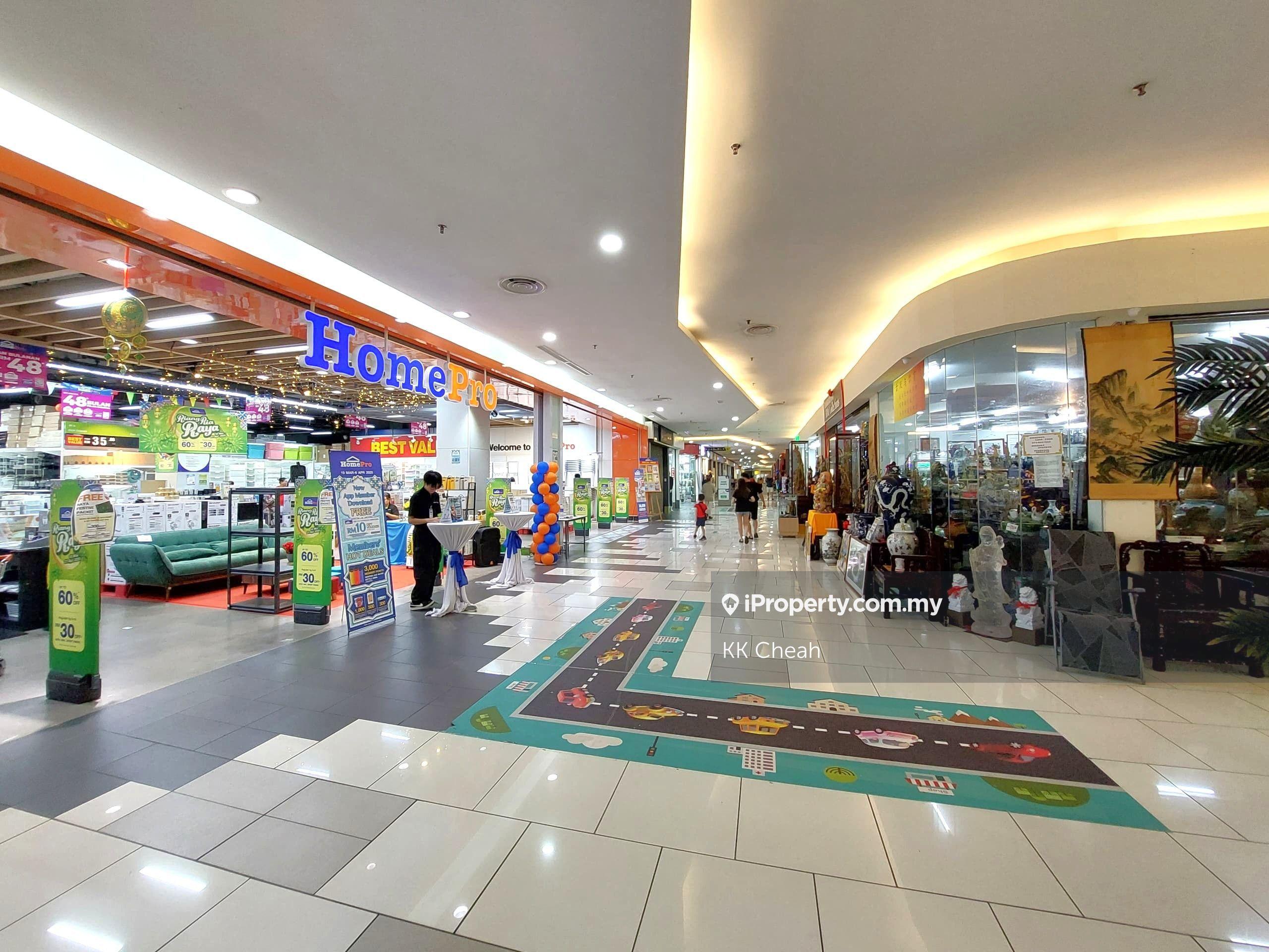 Ground Floor Retail Shop For Rent at The Summit Usj, Next to Home Pro 
