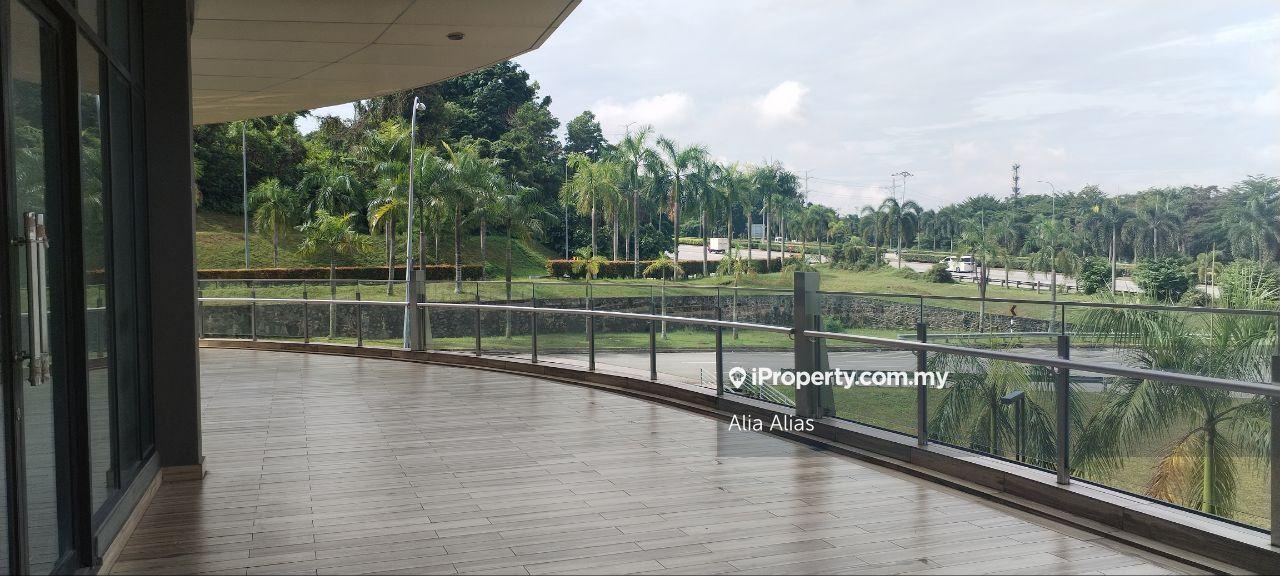 Ground Floor Intermediate Shop Lot Putrajaya For Rent Facing Main Road