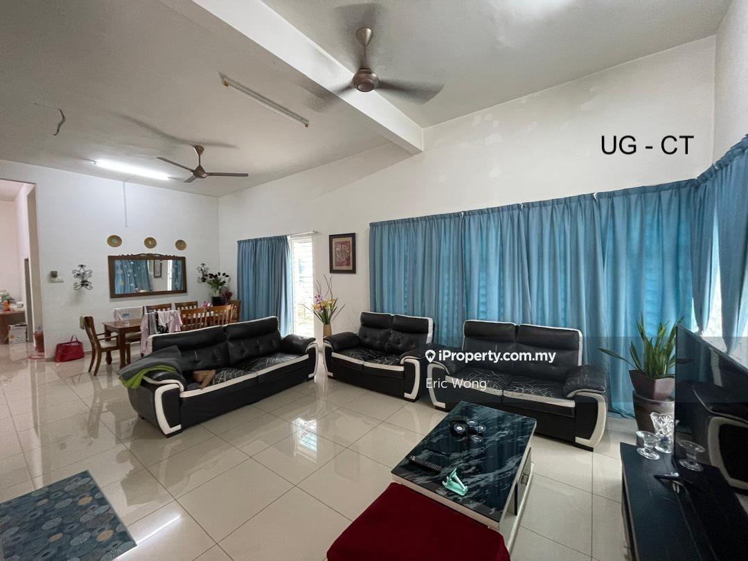 2 Sty Cluster Semi D in Bandar Bestari Canary Garden Partially Furnish