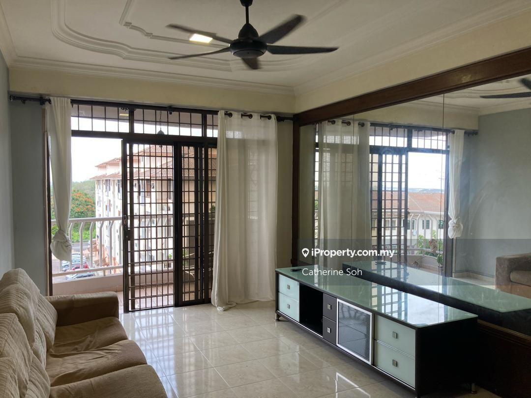 Cheng Height Freehold Fully Furnished 3 Bedroom For Sale