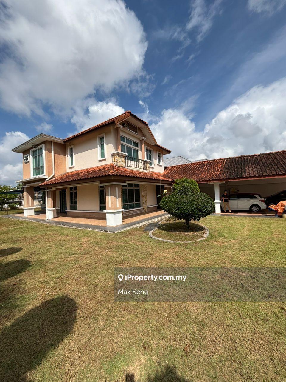 Bandar Putra Kulai IOI Gate C Double Storey Semi-D Renovated Furnished