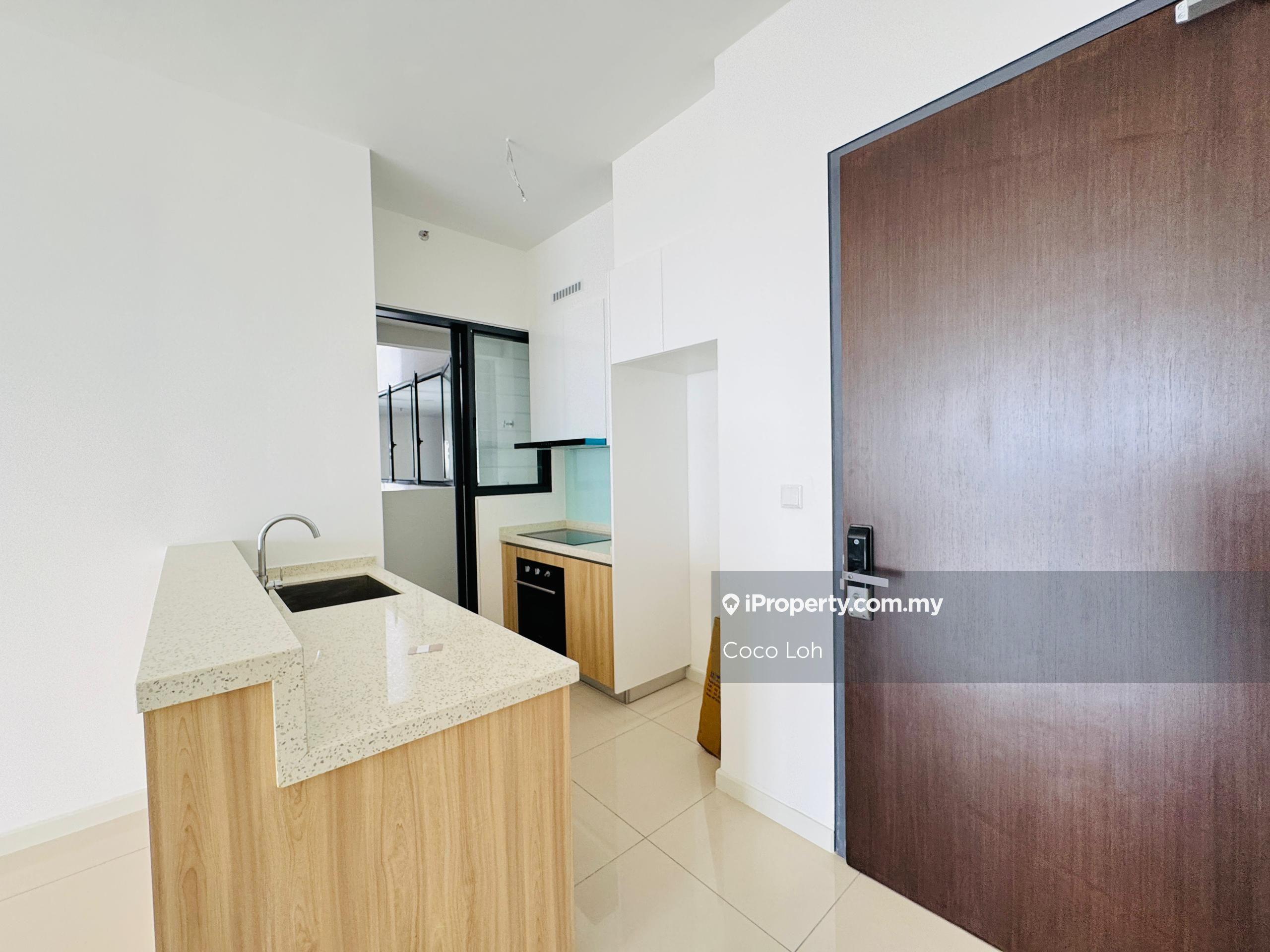 Brand new with 2 bedrooms unit for sales. 5 min walking to monorail