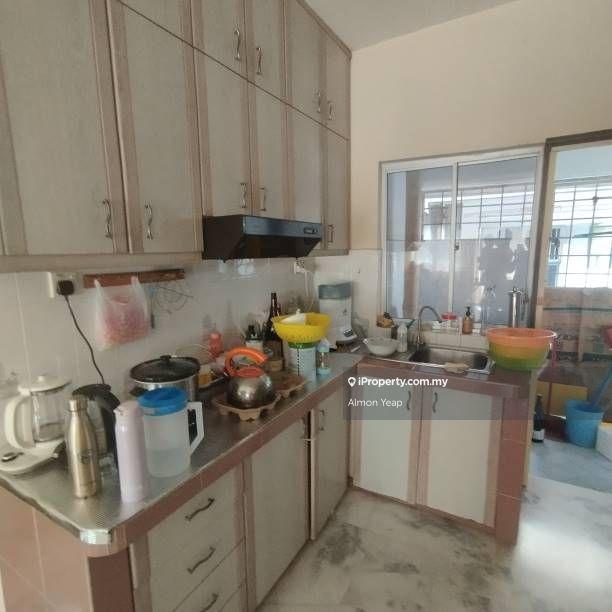 High floor unit