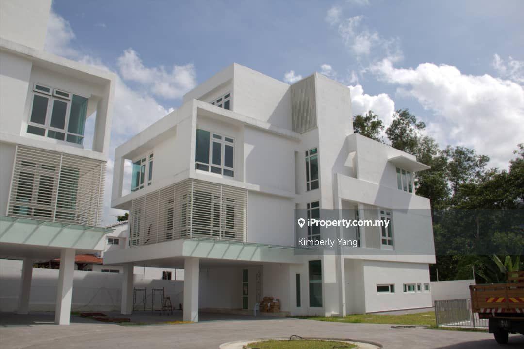4 Units Of Brand New Bungalows For Rent - Elevated, Quiet & Fresh Air