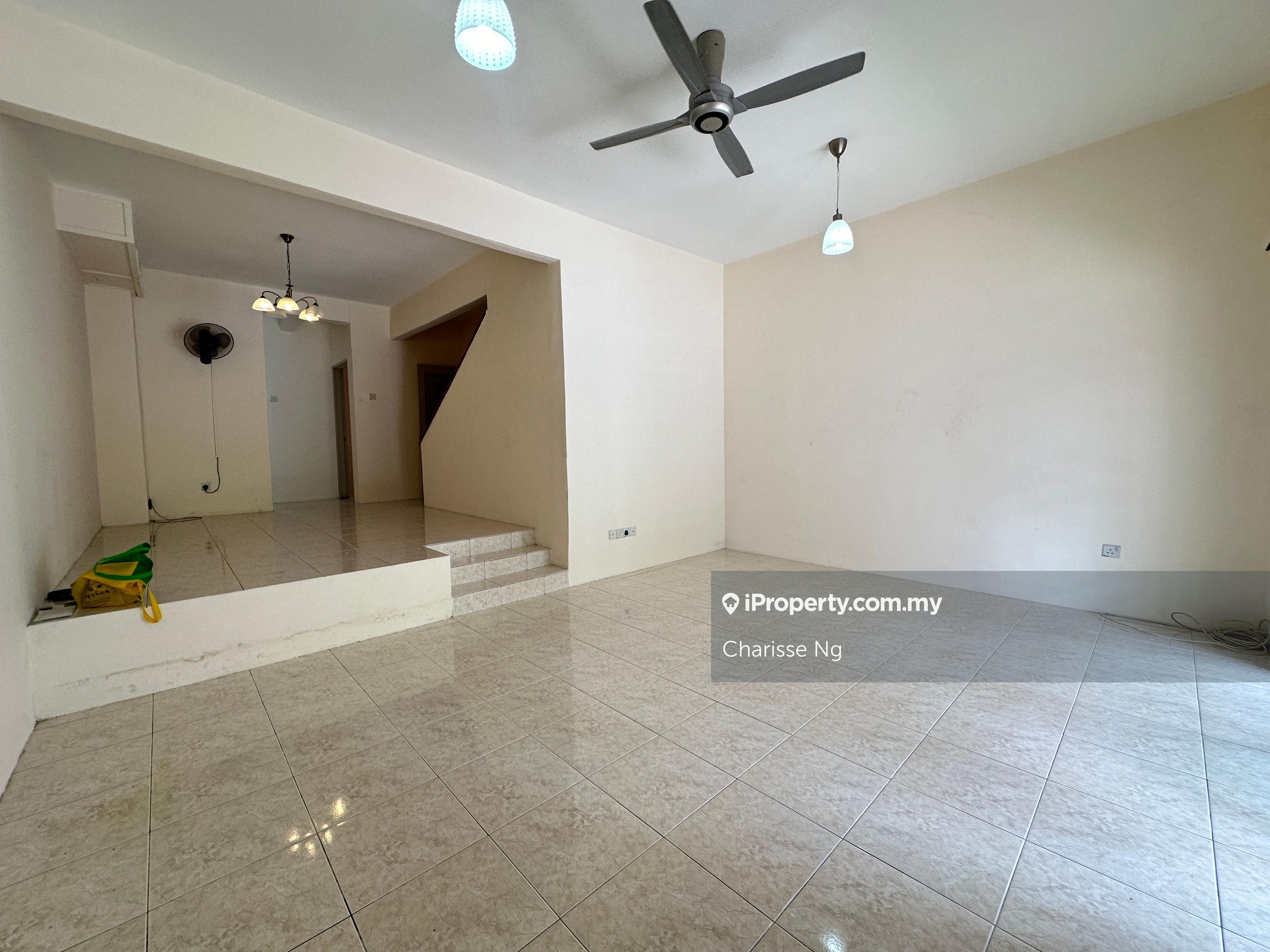 2 Storey Terrace House Not Facing House & Kitchen Extended