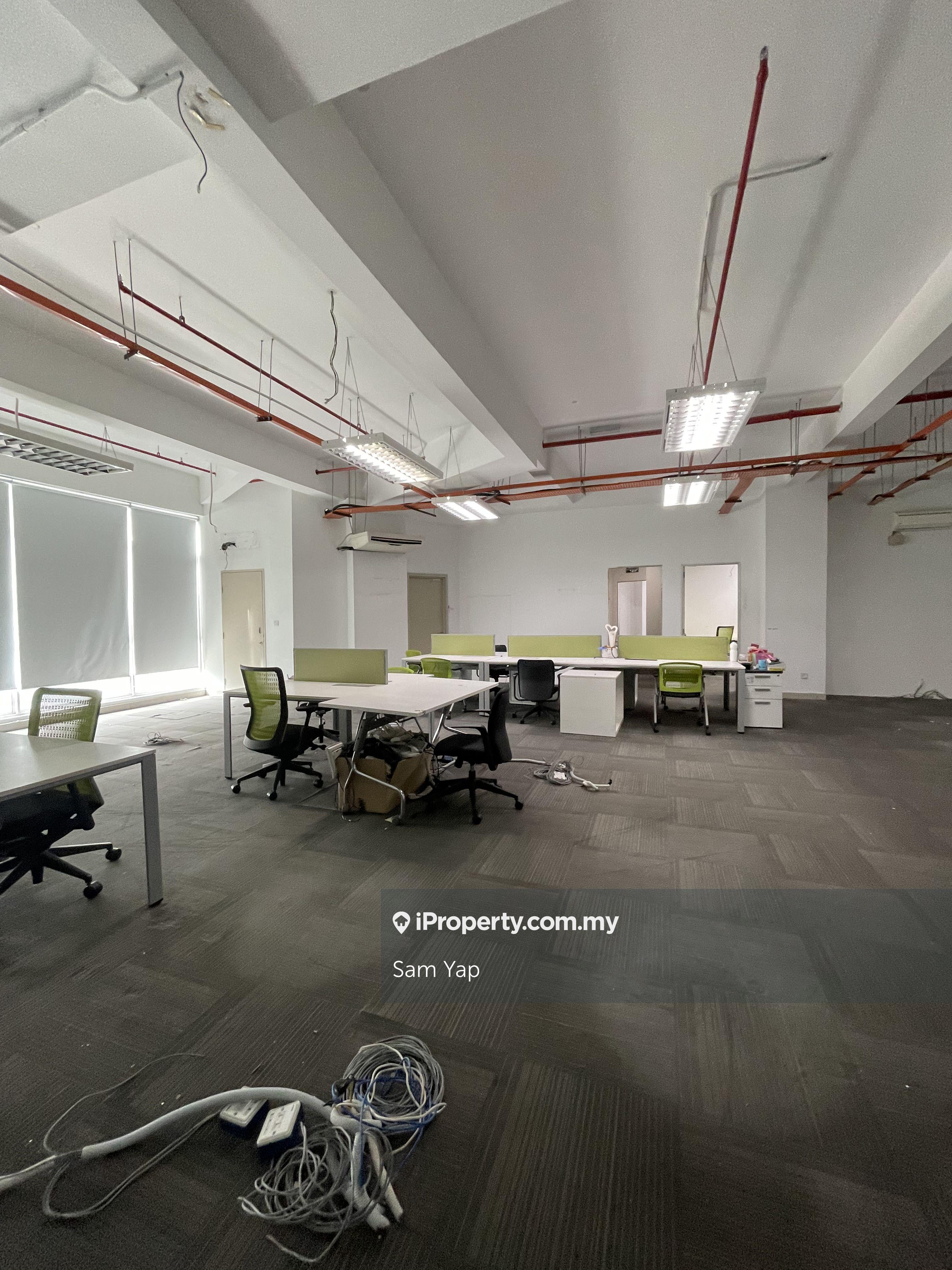 Centum @ Oasis Corporate Park Office Partially Furnished 