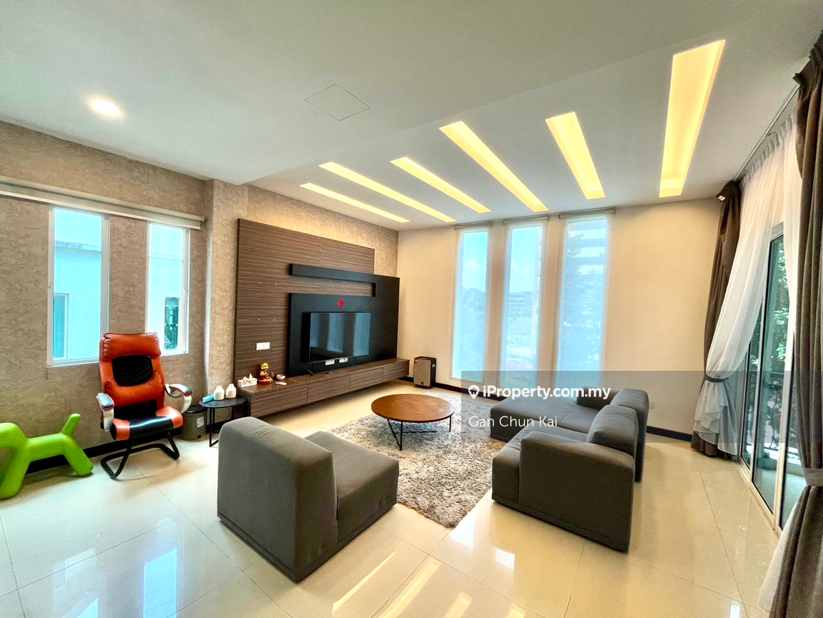 Asia Hills @ Gelugor 3 storey bungalow