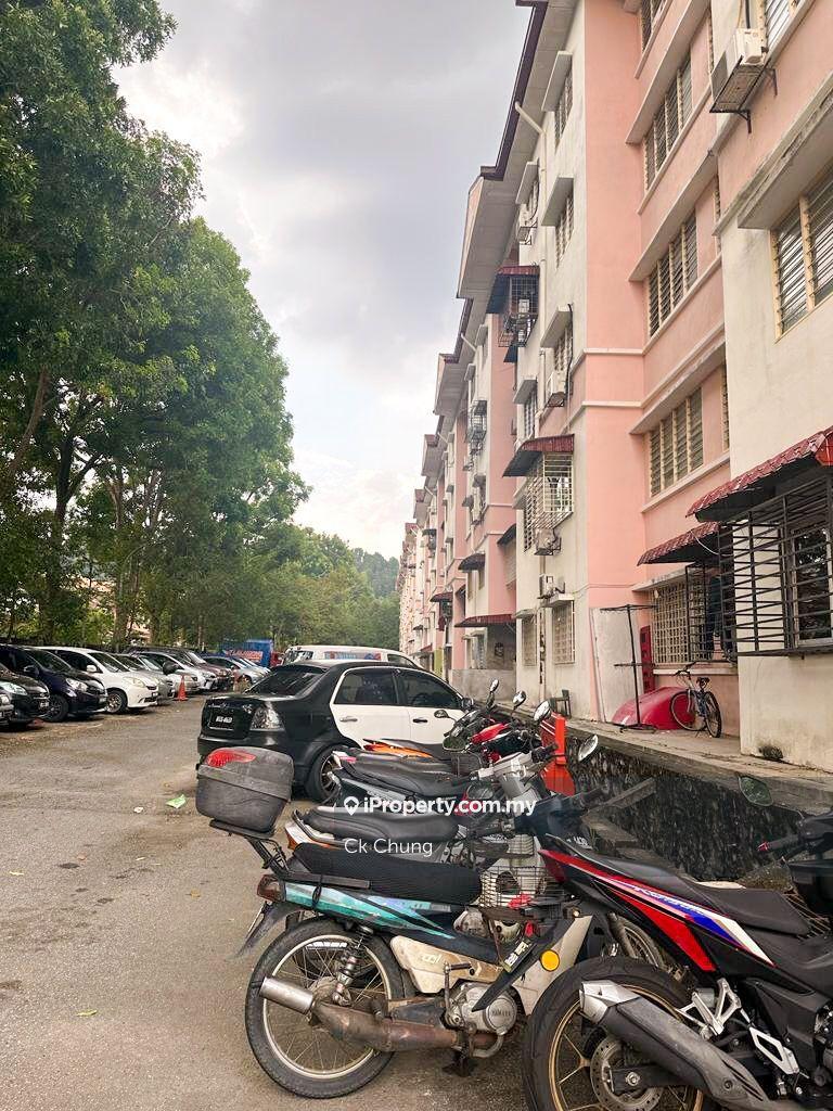 Sri Dahlia, Bandar Puteri, Puchong