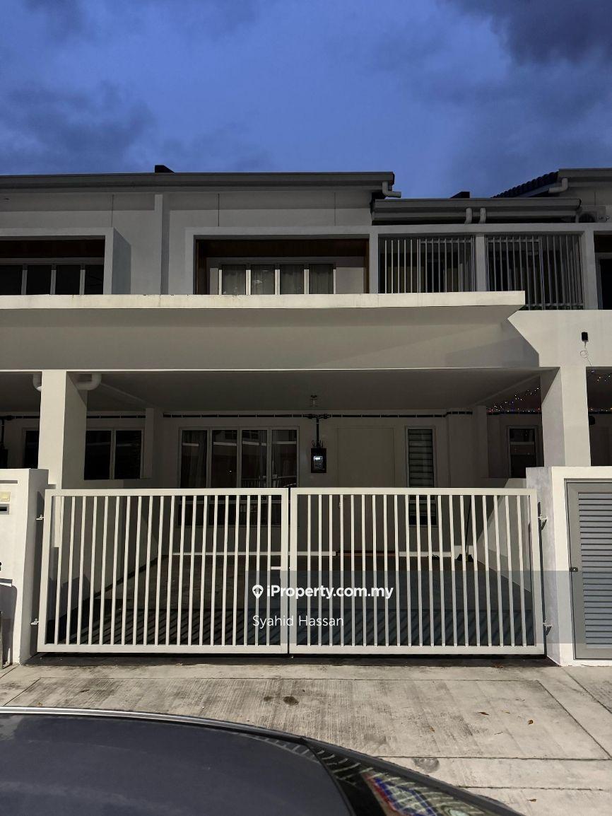 Partial Furnish Unit in Laman Sendayan