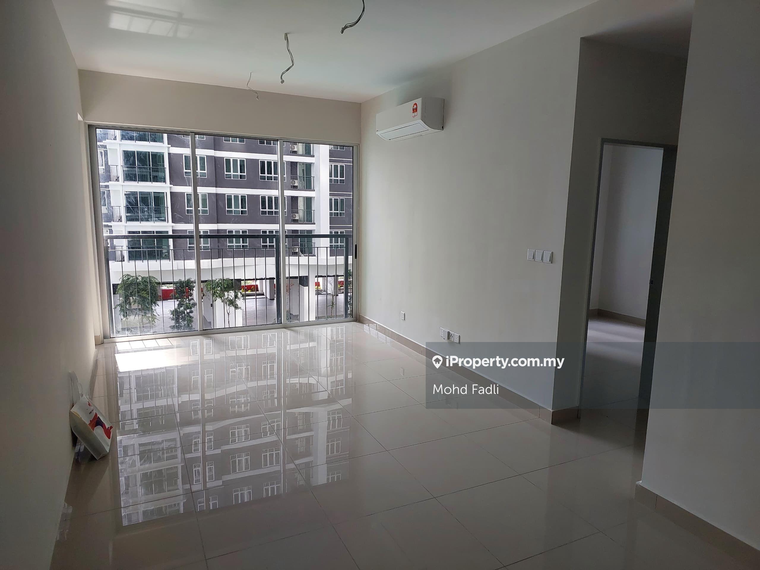 Spacious corner unit at Residensi Mh Platinum 2