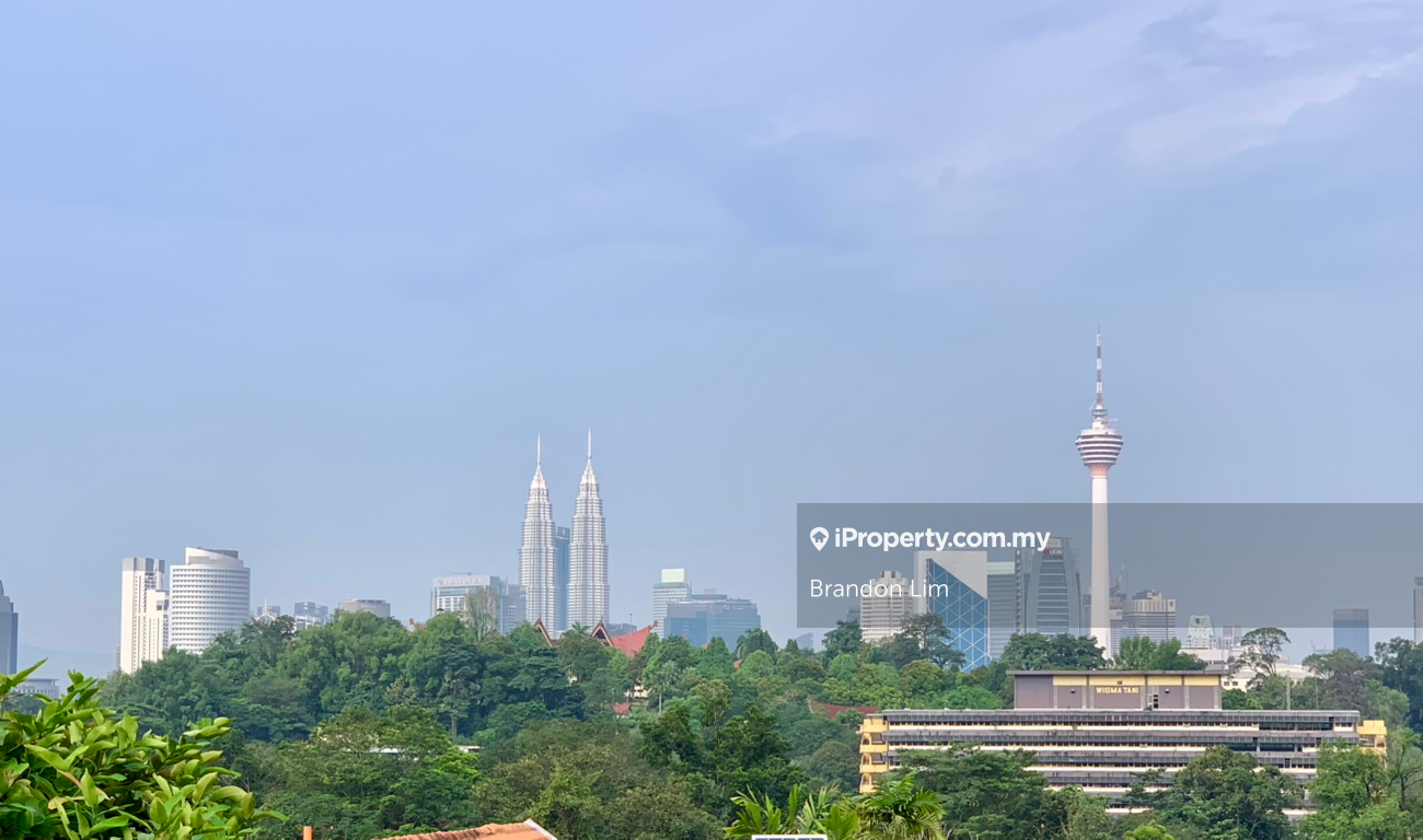 Bungalow for Sale with full city view