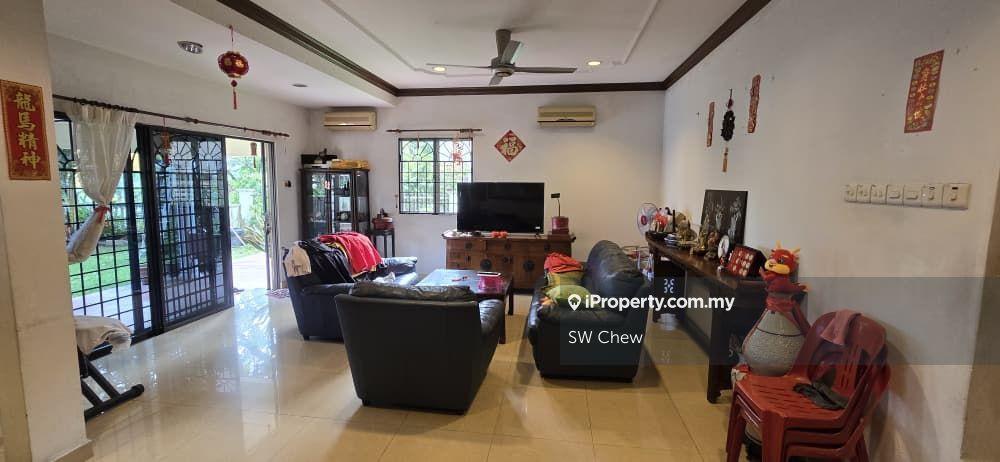 Bangsar, Lucky Garden, 2 Storey Semi D with big land for Sale