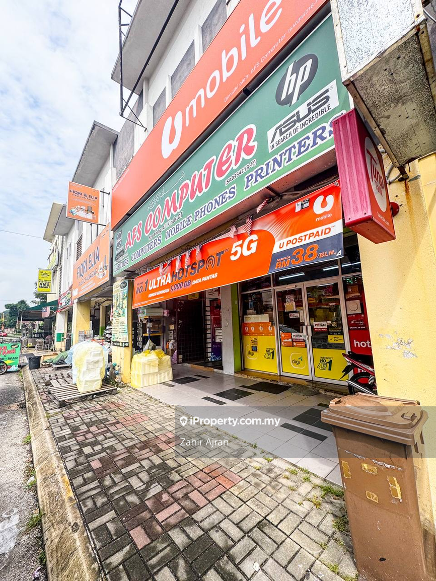 Beside Elmina Green, Saujana Utama Mall, Tenanted