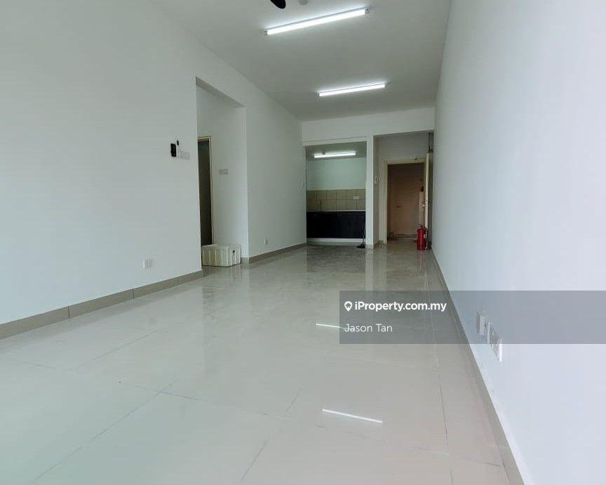 Galleria 2, Equine Park, 3 Room, Ground Floor Unit, Spacious Balcony