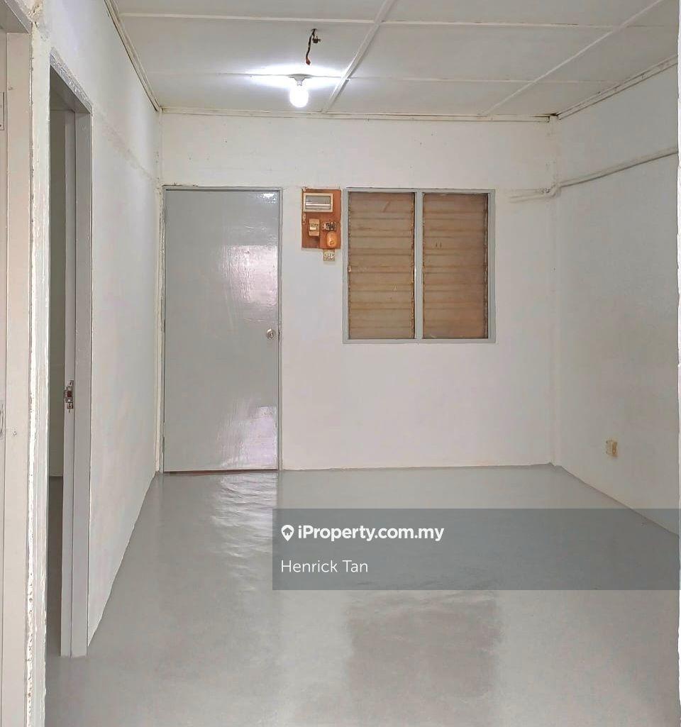 Non Bumi lot, Pangsapuri 610, 100% Loan, With Strata title