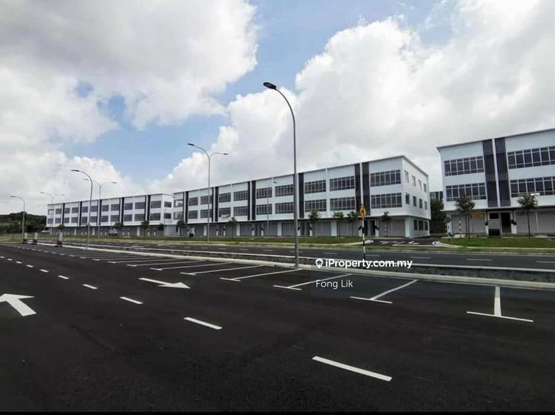3 Storey Shoplot