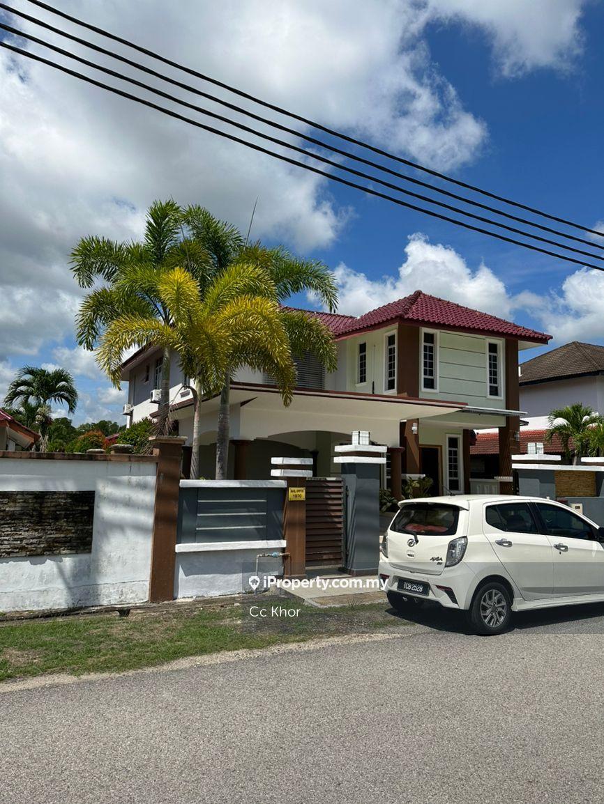 Taman Ibai Golf Bungalow 