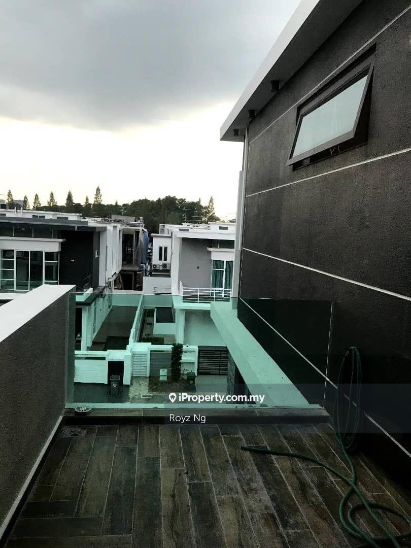 Austin Heights 2, 3 Storey Reno Cluster House