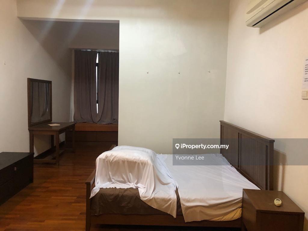 Lake view unit for rent 