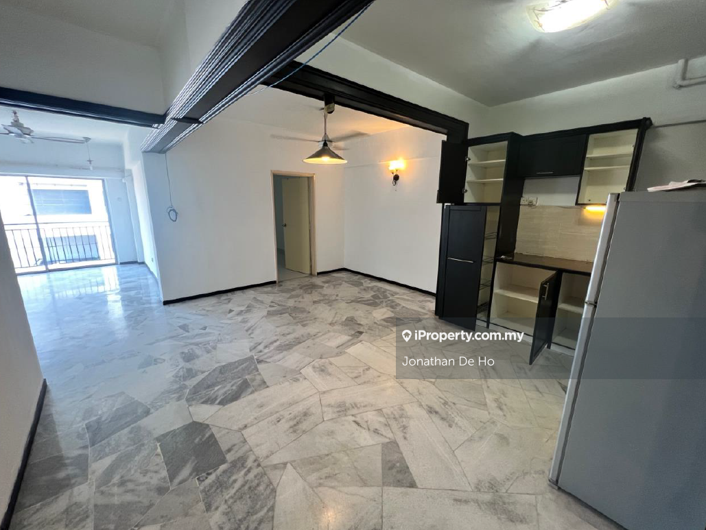 Partial Furnish 3 Room Short walk LRT Damai Station available Mid July