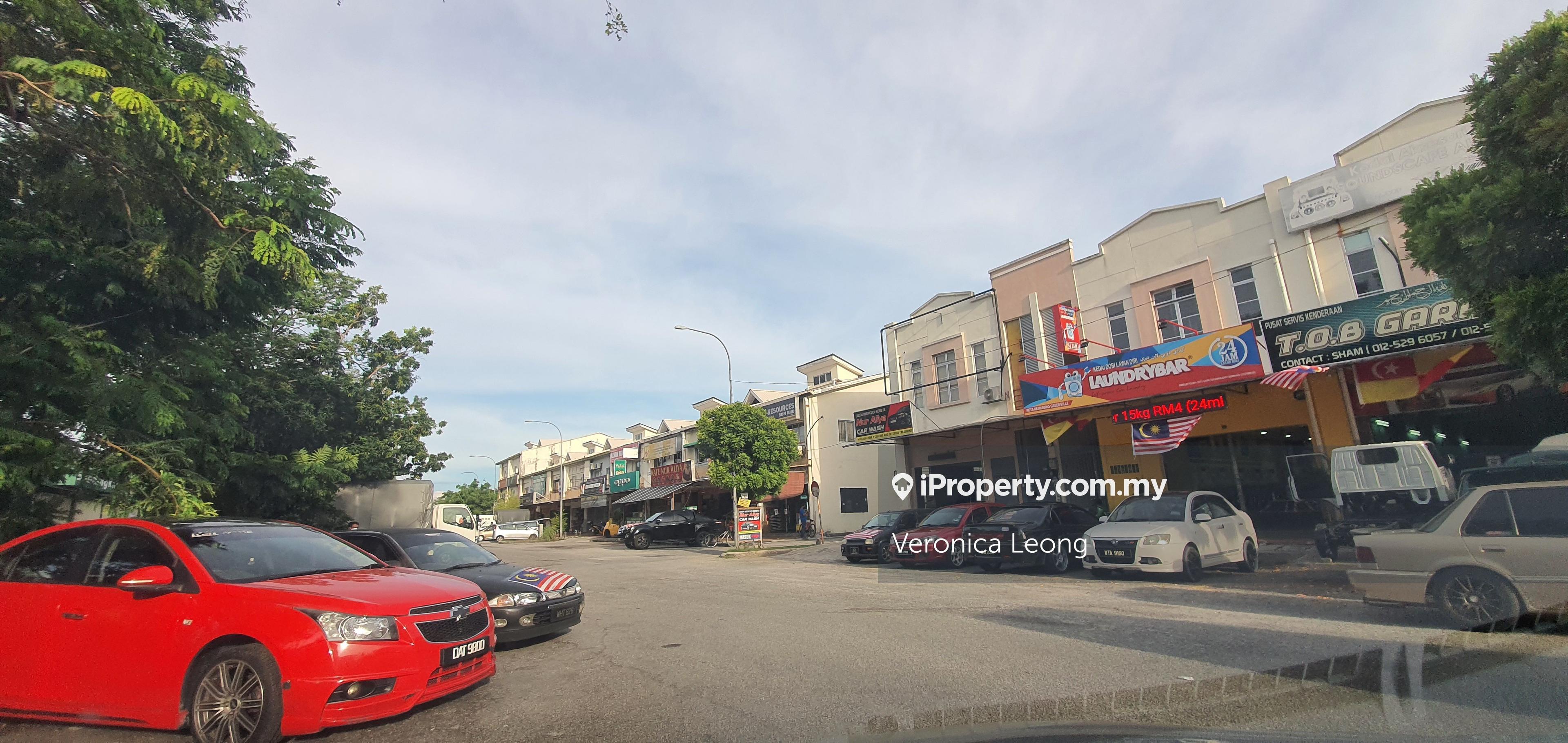 Tenanted returnmore than 4% 2storey shopoffice at kemuning greenville