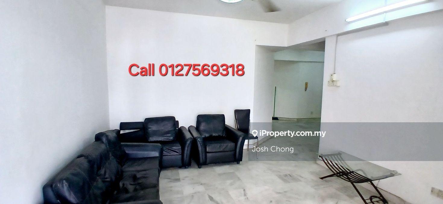 Condominium Near Midvalley Shopping Mall