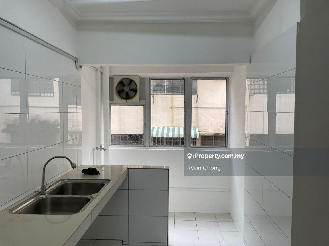 For Sale Makmur Apartment