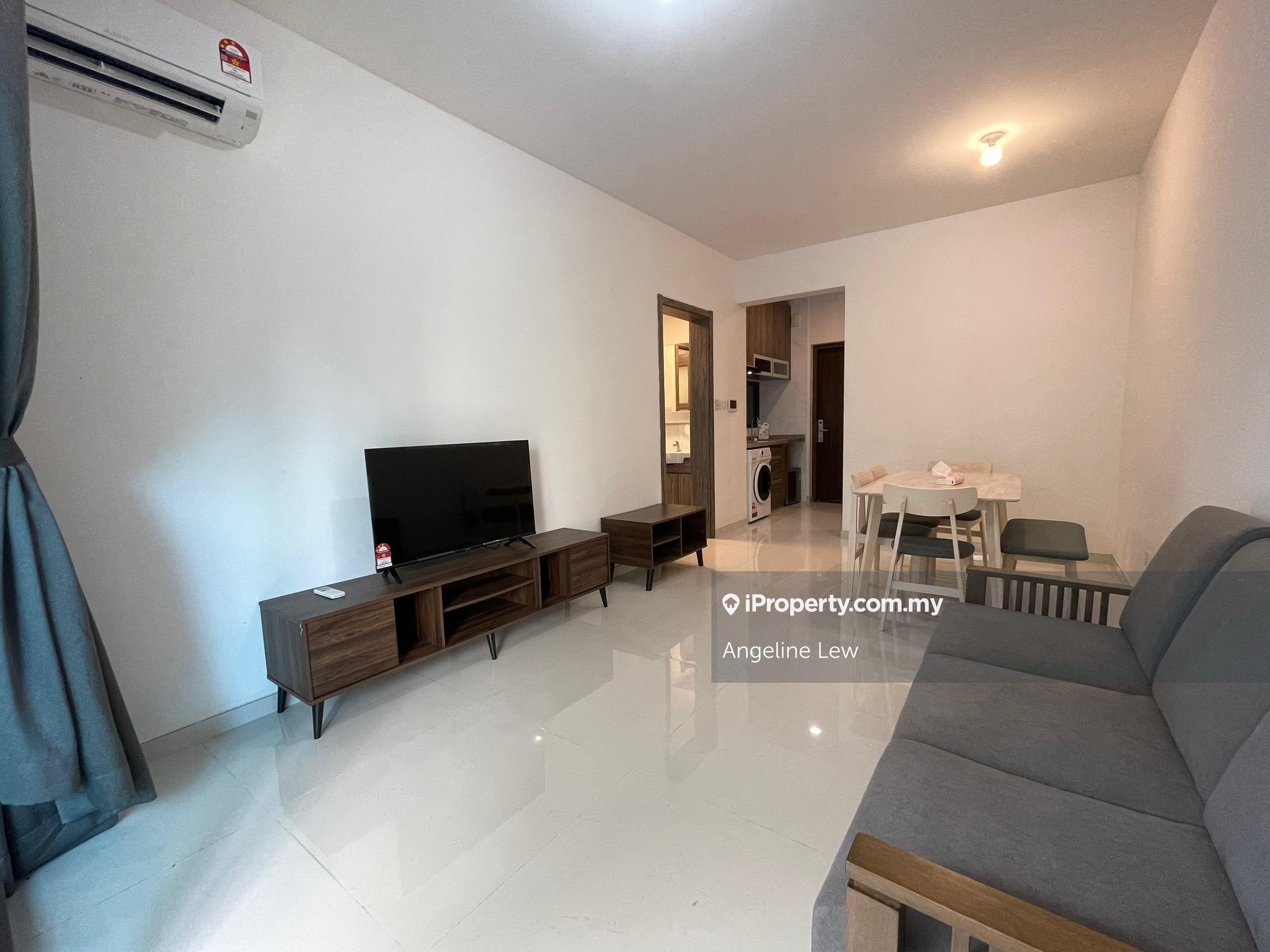 Forest City Starview bay condo fully furnished and good condition unit
