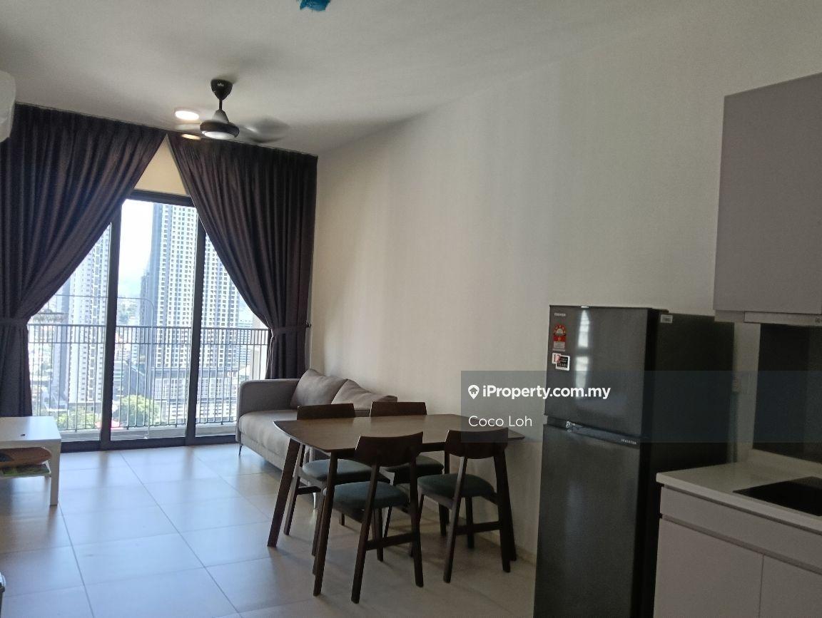 Cozy 2 bedrooms unit near to office and retail hub