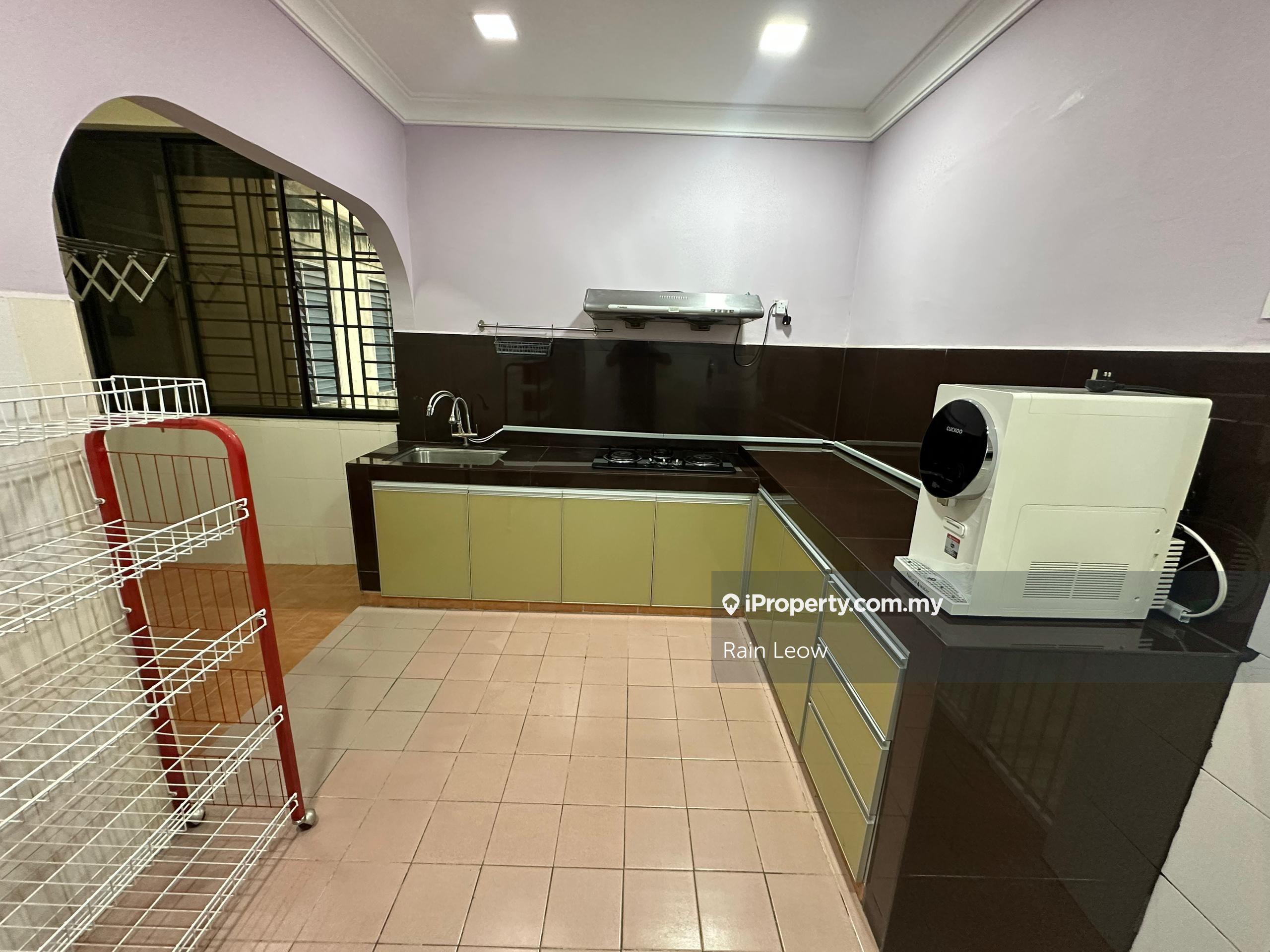 Pangsapuri Bayu Suria At Balakong For Rent!