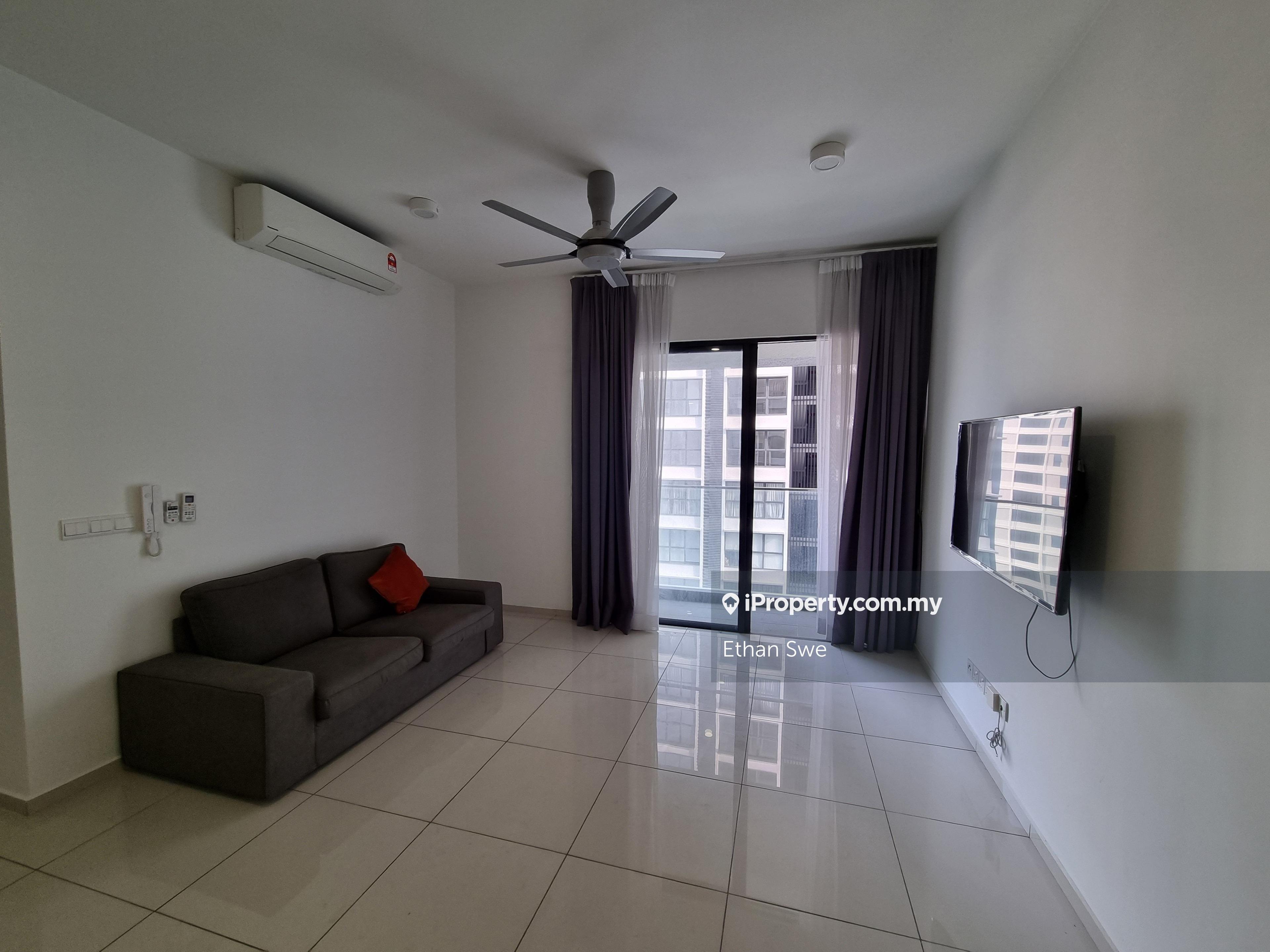 Non Bumi/Semi Furnish/Face MRT direction/Link Bridge to MRT/Best Deal