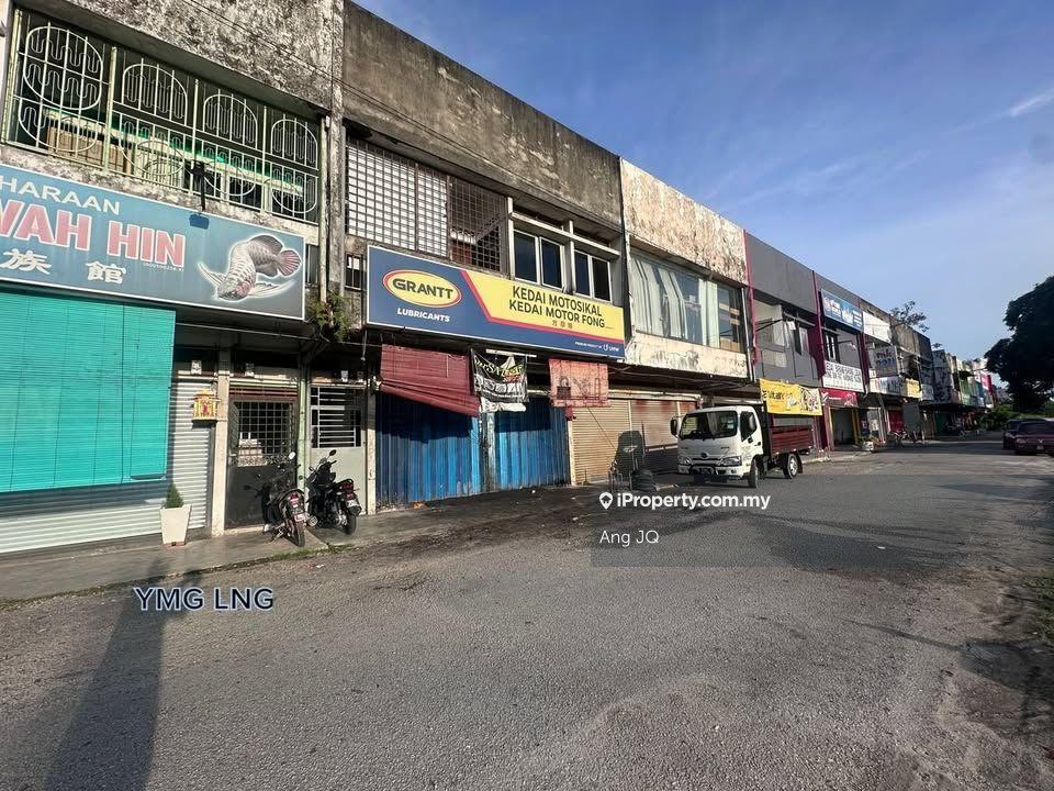 Super Good Condition Teluk Pulai Double Storey Shoplot Endlot