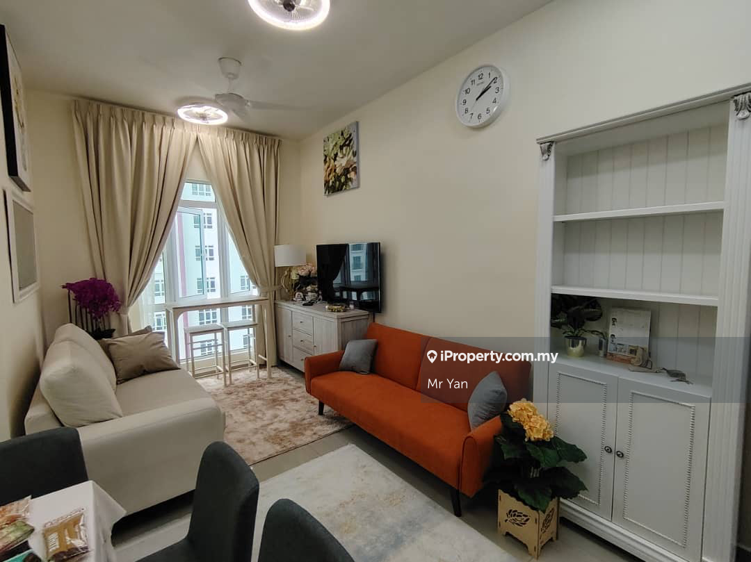 Cozy design unit available for rent