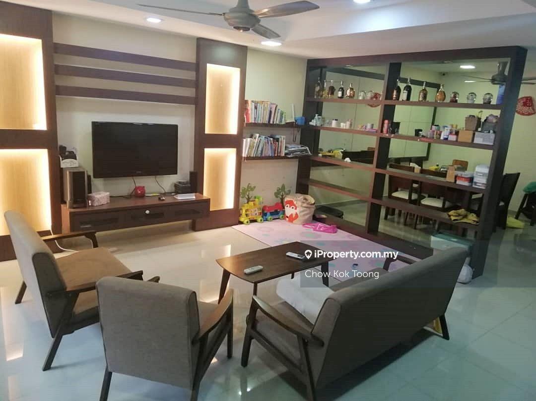 Freehold Full Reno 2.5 Storey Terrace House Kim Crest Puchong Hartamas